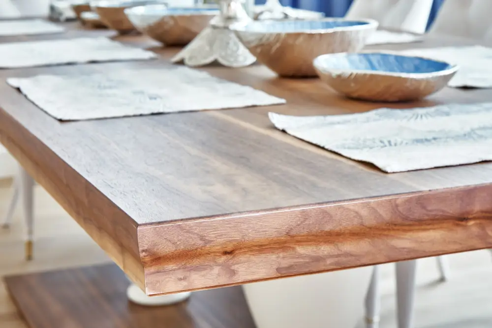 Bois massif et mobilier durable